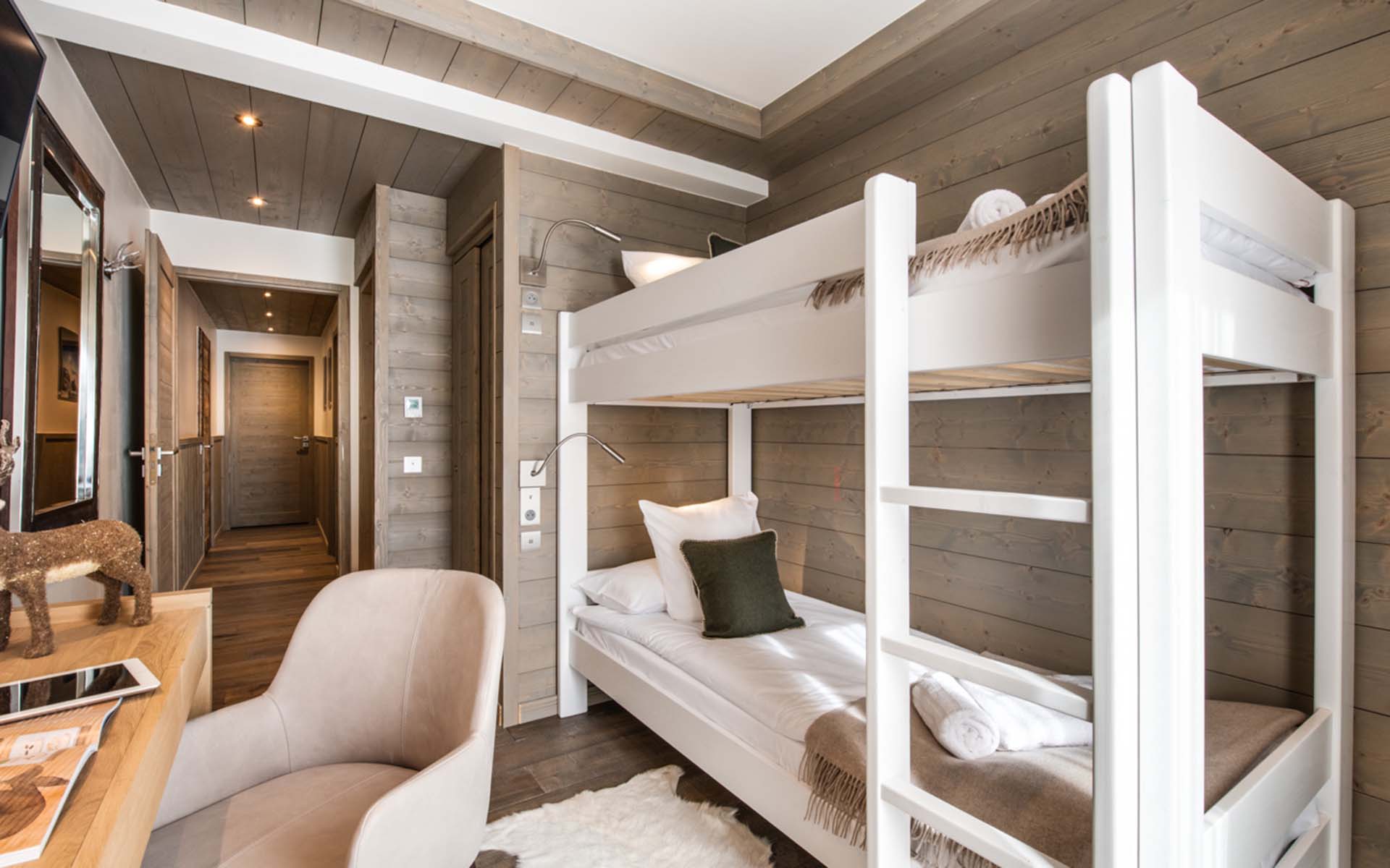 Mammoth Lodge Penthouse D15, Courchevel 1650