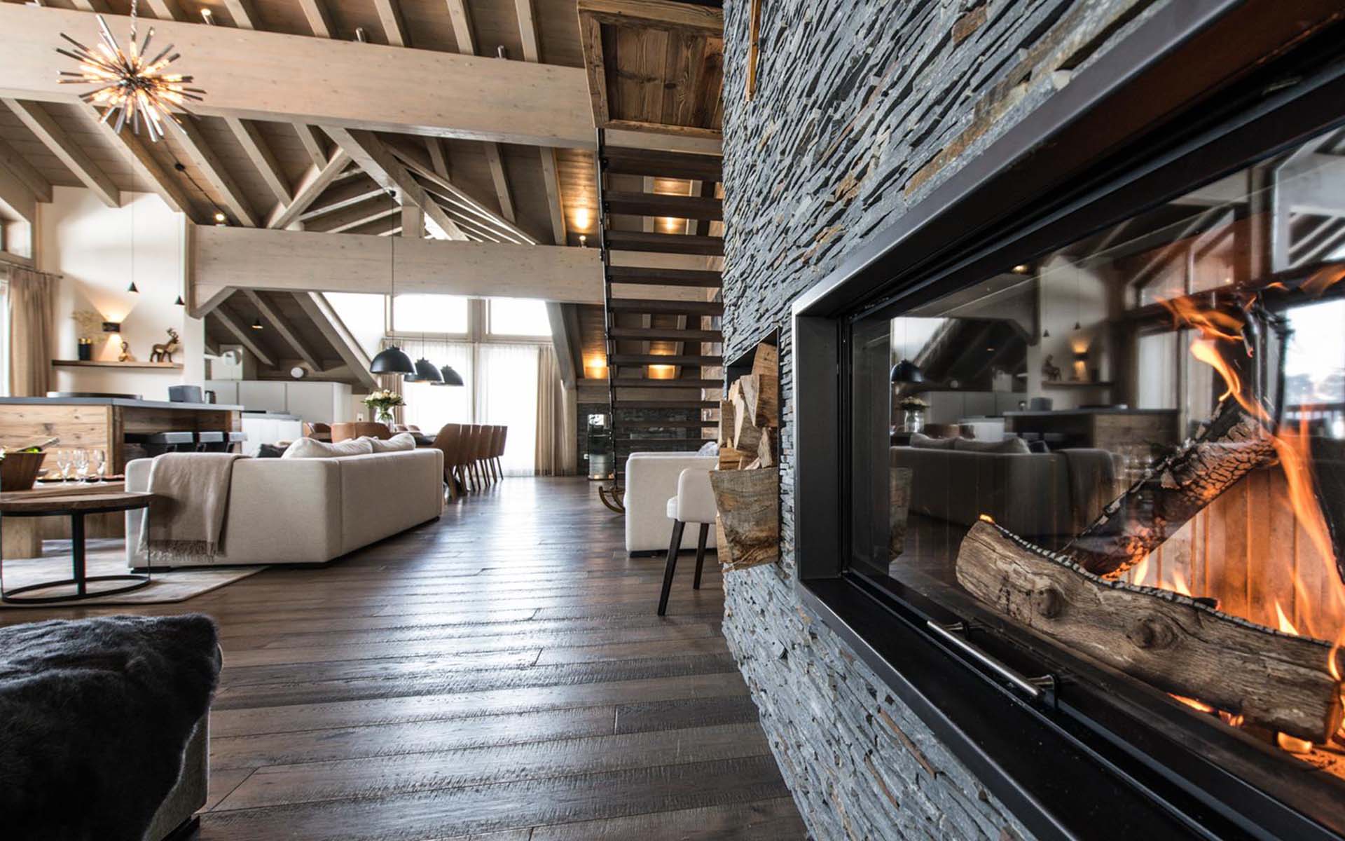 Mammoth Lodge Penthouse D15, Courchevel 1650