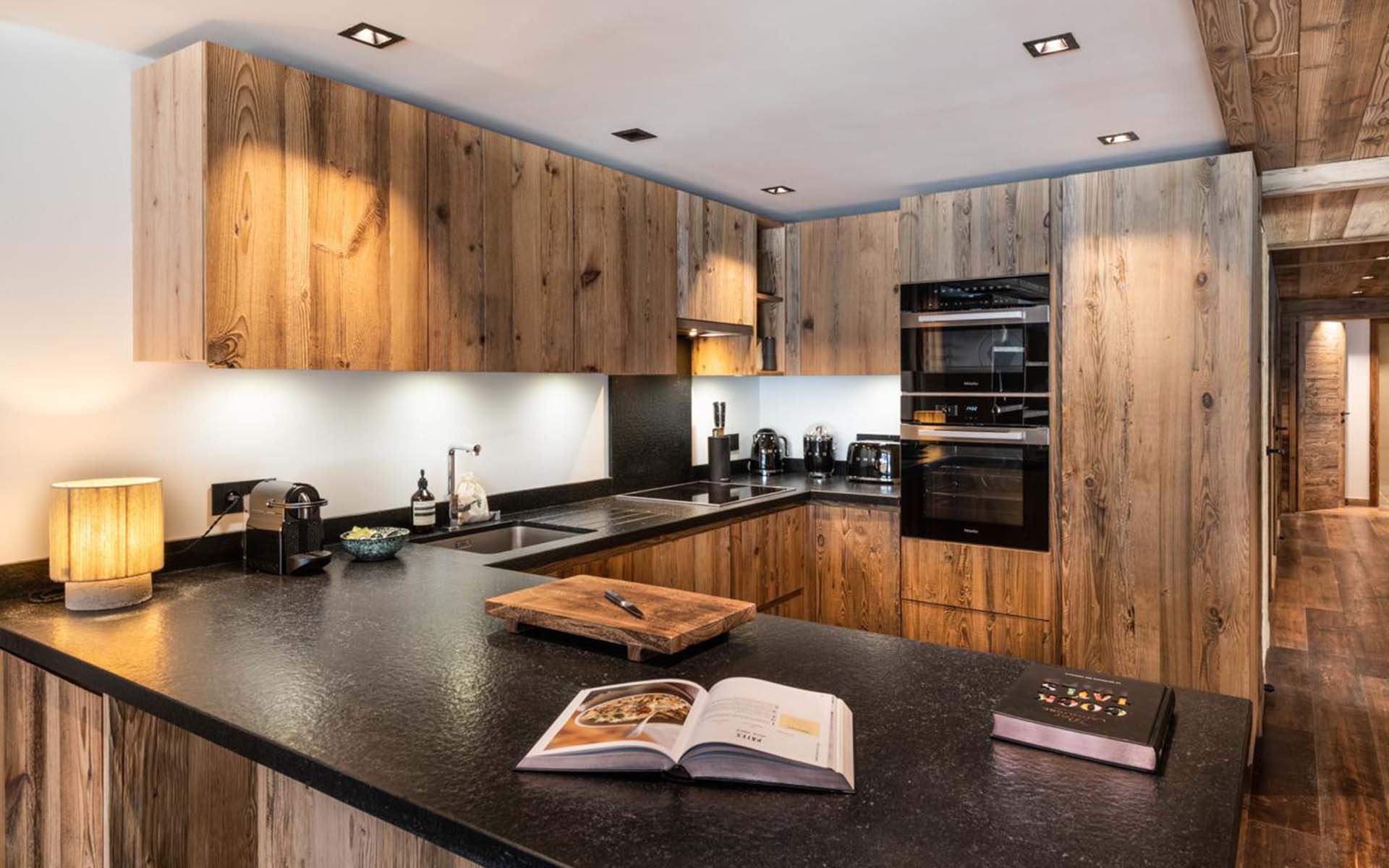 Vail Lodge Apartment B32, Val d’Isère