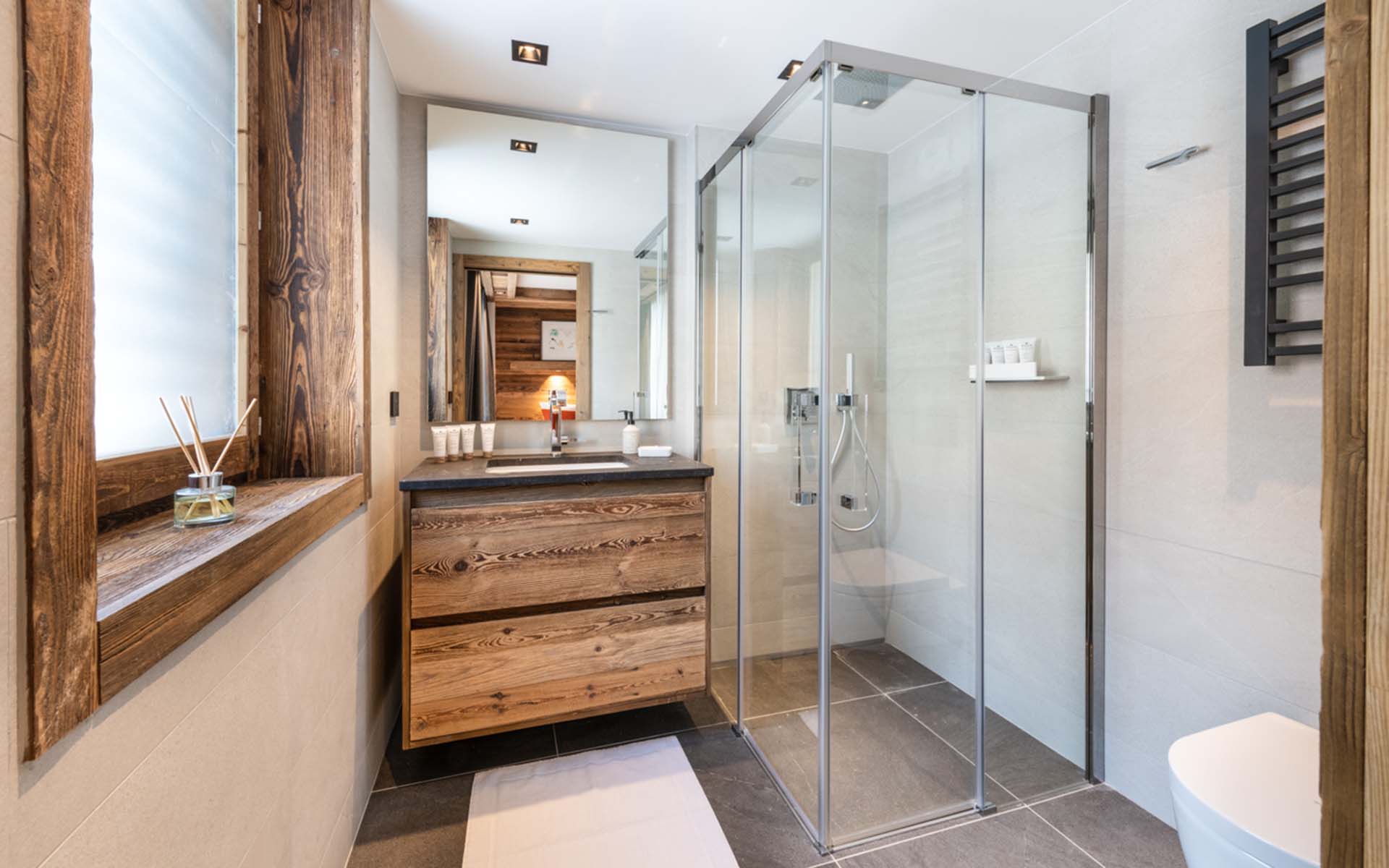 Vail Lodge Apartment B32, Val d’Isère