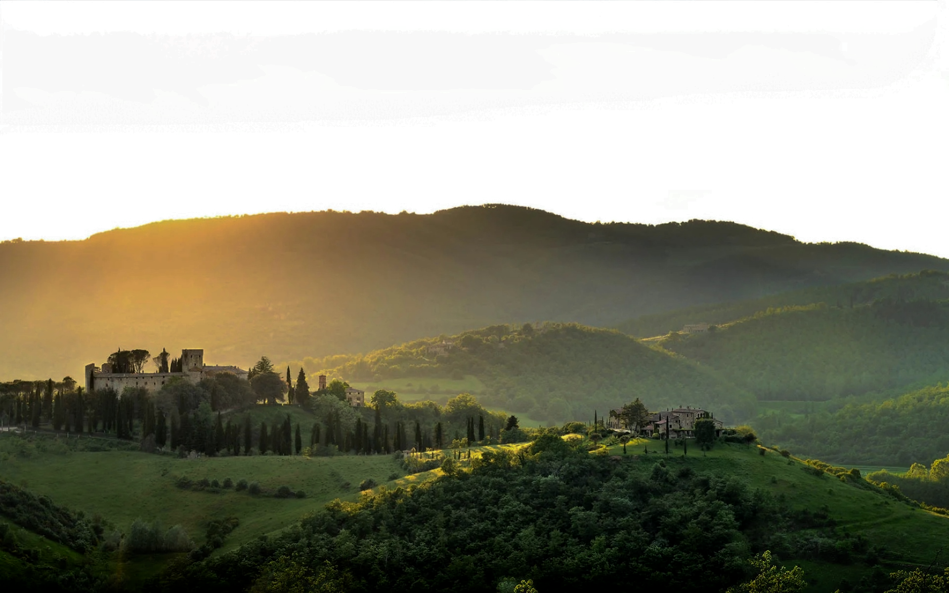 Rolling hills and a private countryside luxury villa