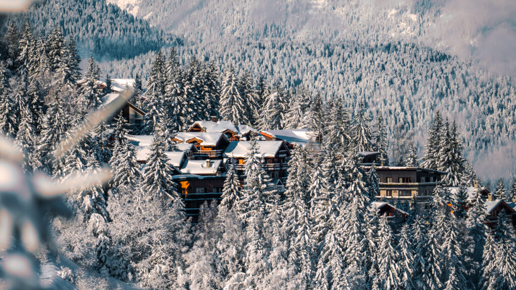 20241224 daily paysages courchevel village hiver cc alexis brot expinf 007